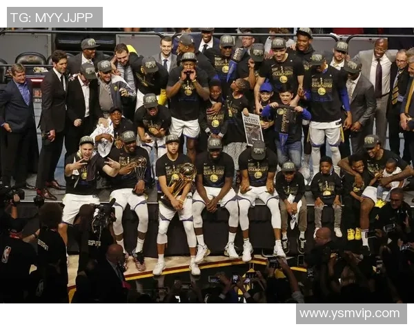 2016年NBA总决赛第五场骑士逆转勇士的经典对决回顾与分析 2016年NBA总决赛第五场骑士逆转勇士的经典对决回顾与分析