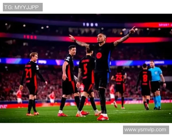 2019年欧冠首回合巴萨对曼联精彩对决回顾与分析