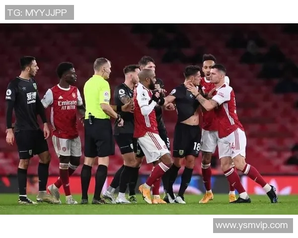 阿尔瓦斯尔与波斯波利斯激战正酣比分揭晓精彩瞬间回顾 阿尔瓦斯尔与波斯波利斯激战正酣比分揭晓精彩瞬间回顾