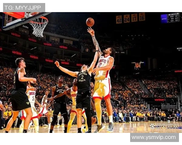 火箭与勇士第五场激战回顾精彩瞬间与关键时刻分析